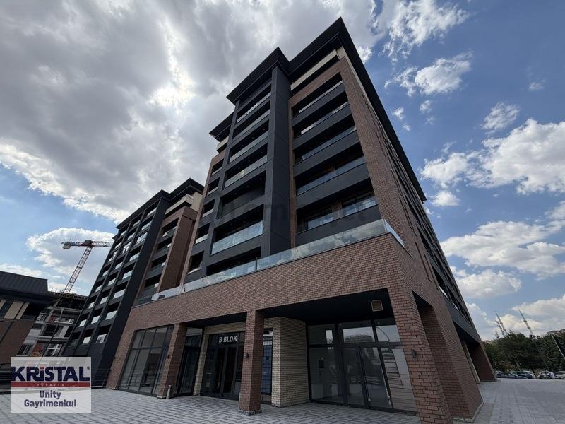 Aydoğanlar Plazada Köşe Cephe Kiralık Ofis - 2