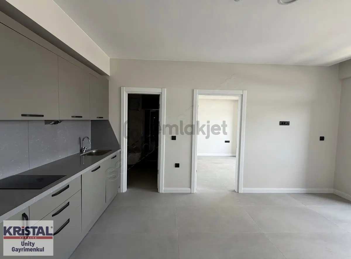 Aydoğanlar Plazada Köşe Cephe Kiralık Ofis - 13