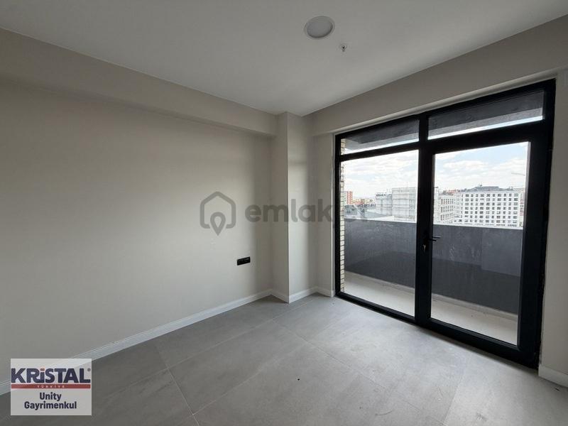 Aydoğanlar Plazada Köşe Cephe Kiralık Ofis - 24