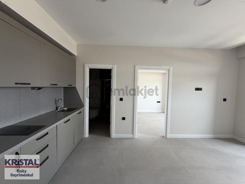 Aydoğanlar Plazada Köşe Cephe Kiralık Ofis - 17