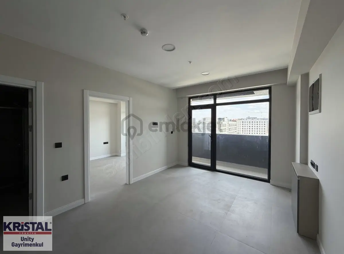 Aydoğanlar Plazada Köşe Cephe Kiralık Ofis - 15
