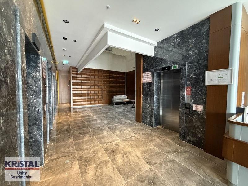 Aydoğanlar Plazada Köşe Cephe Kiralık Ofis - 4