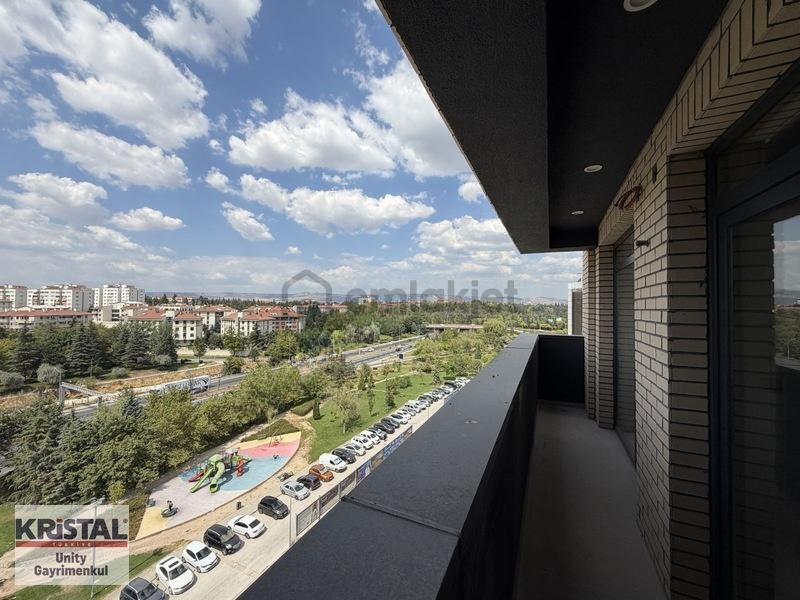 Aydoğanlar Plazada Köşe Cephe Kiralık Ofis - 12