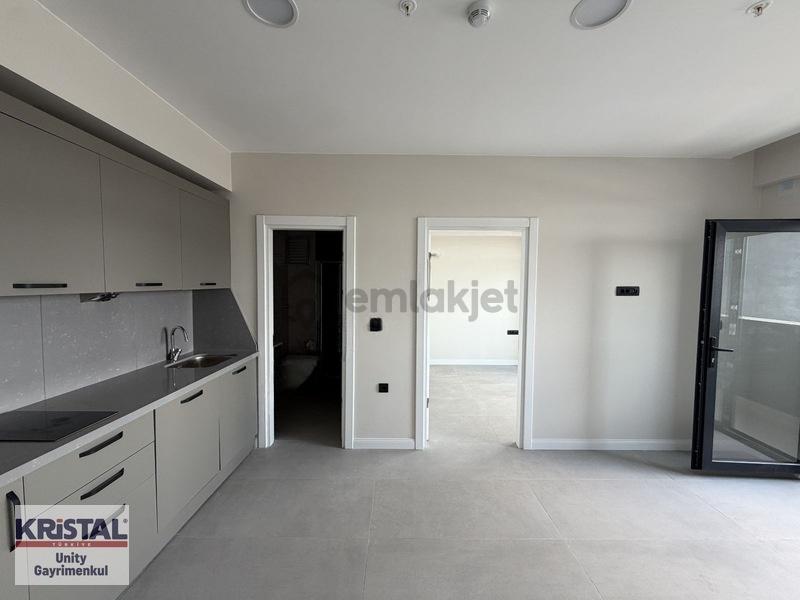 Aydoğanlar Plazada Köşe Cephe Kiralık Ofis - 26
