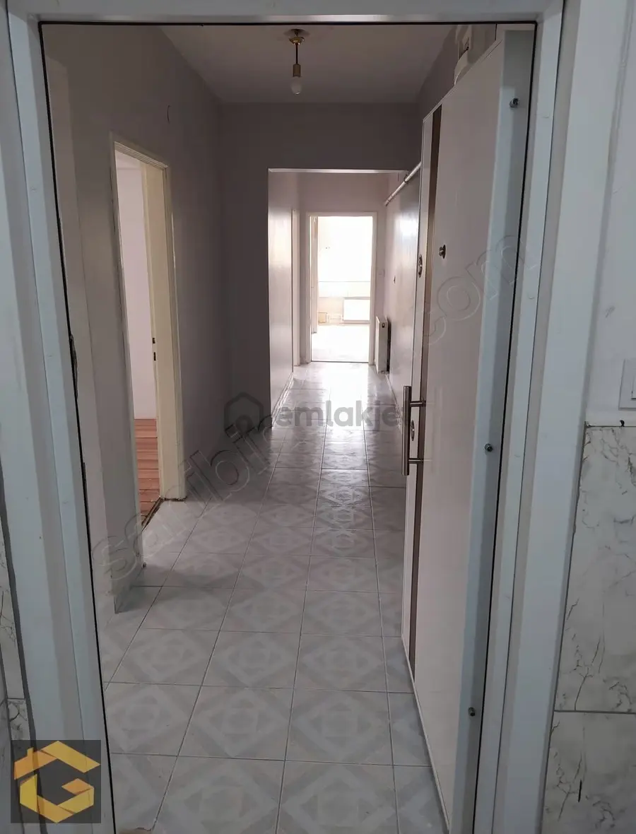 Saray Merkezde Satılık 2+1 Daire