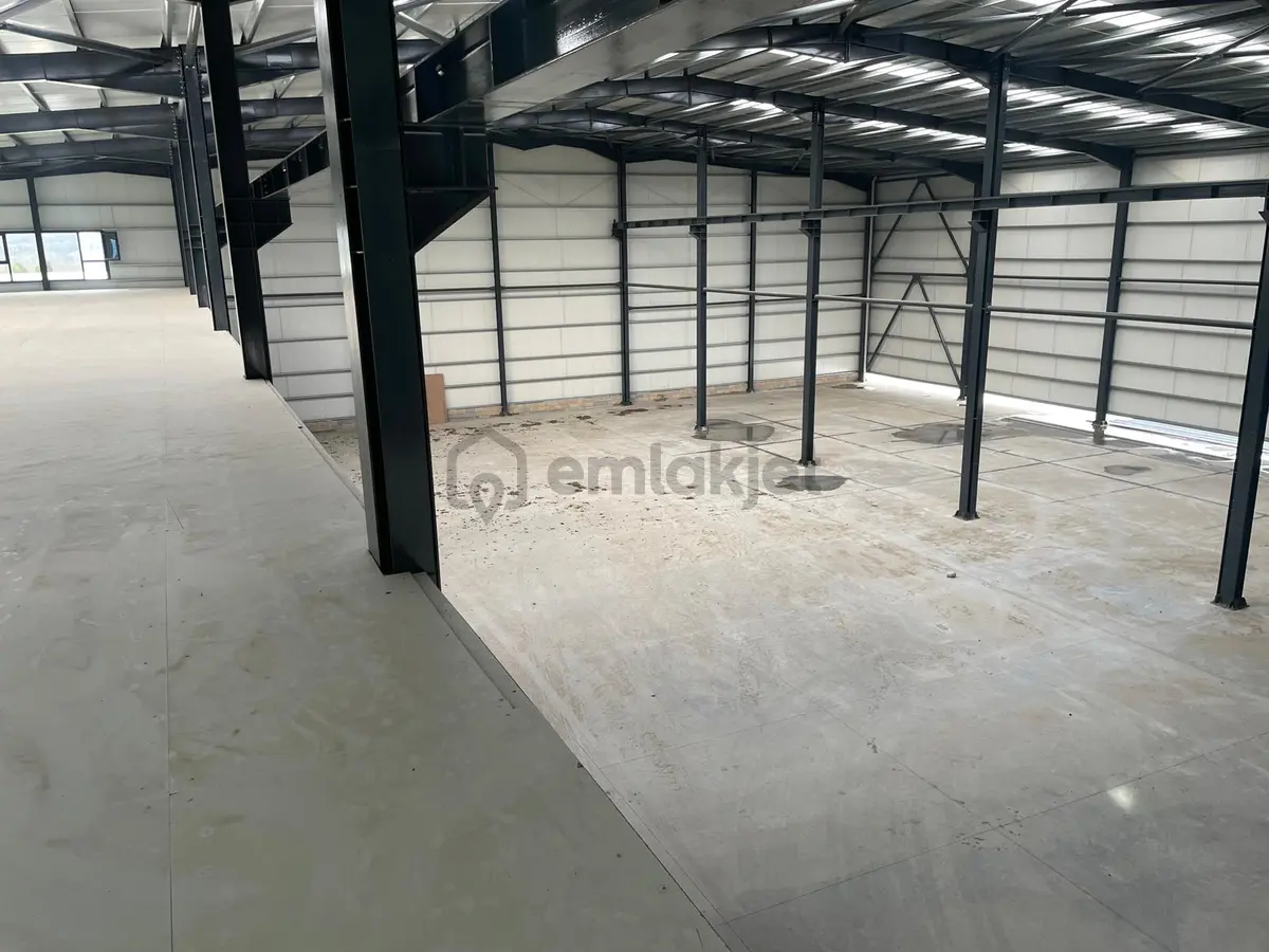Satılık Fabrika - Depo 5.000 M2 Kapalı Alan - 7