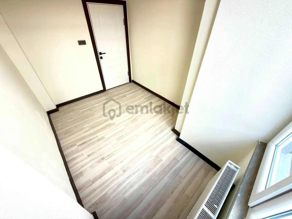 Referans'tan Akçay'da Denize 200 Mt Ara Kat Ön Cephe 2+1 Daire - 11