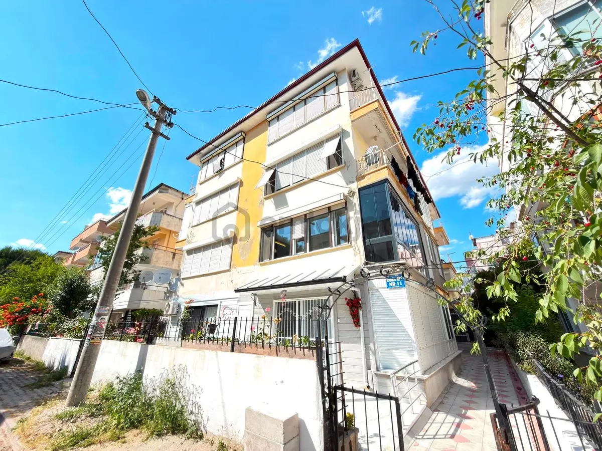 Referans'tan Akçay'da Denize 200 Mt Ara Kat Ön Cephe 2+1 Daire - 9