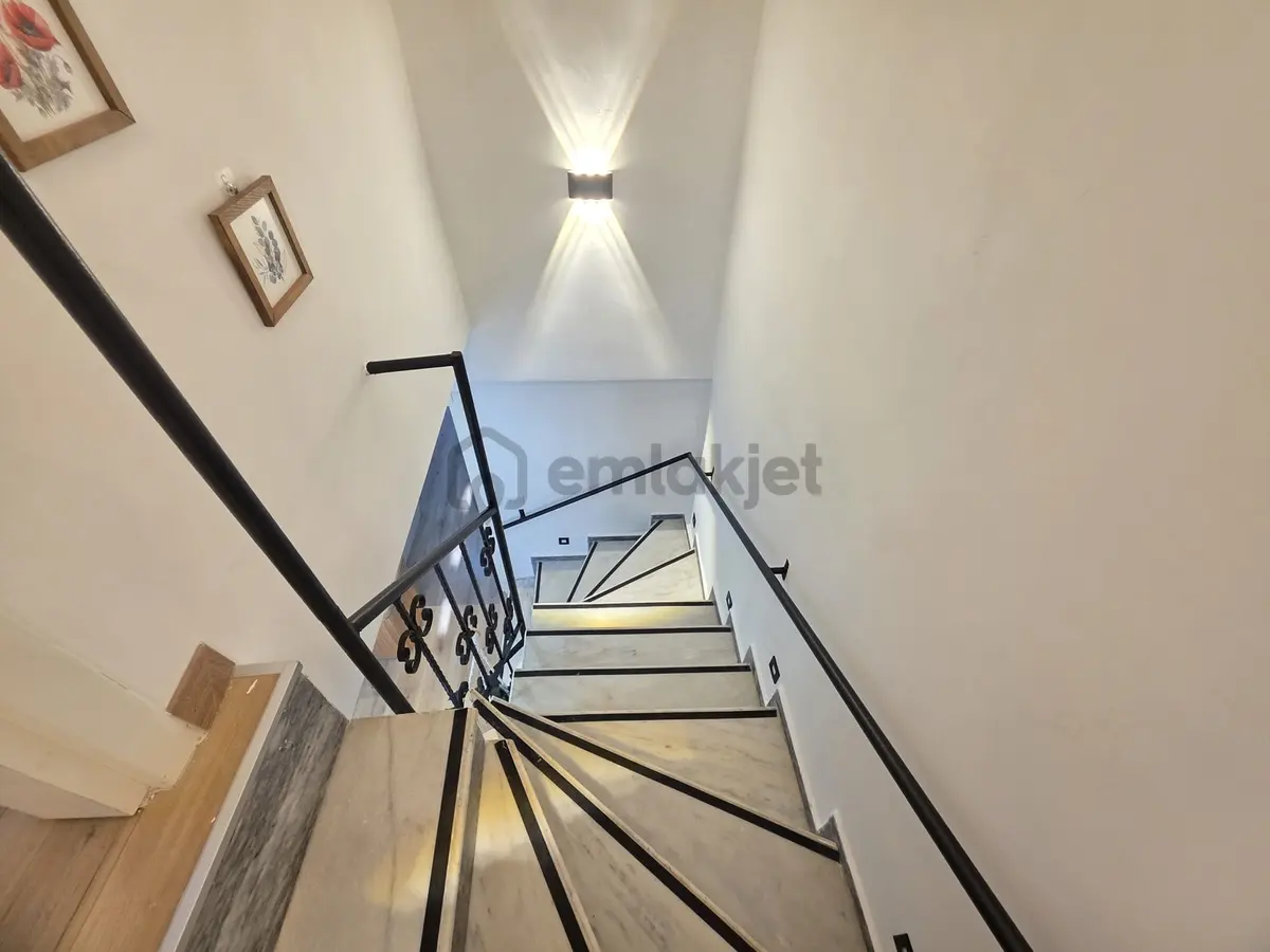 Armutalan 'da Kiralık Full Eşyalı Yeni Tadilatlı Villa - 10