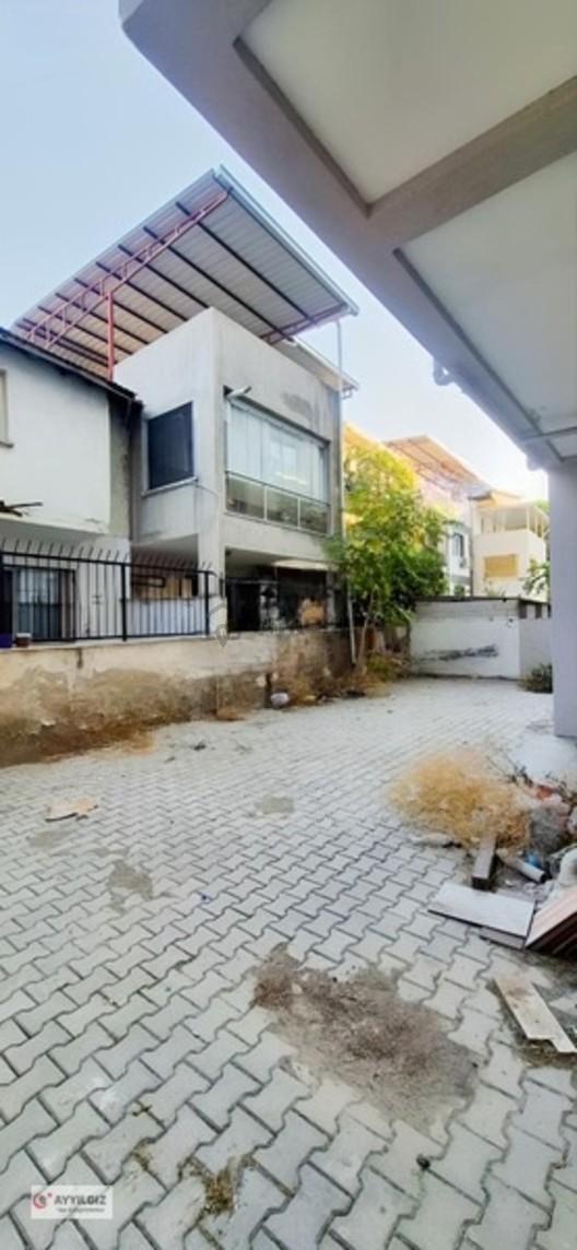 Bornova Pınarbaşında 3+1 Kiralık Lüks Dubleks Daire - 11