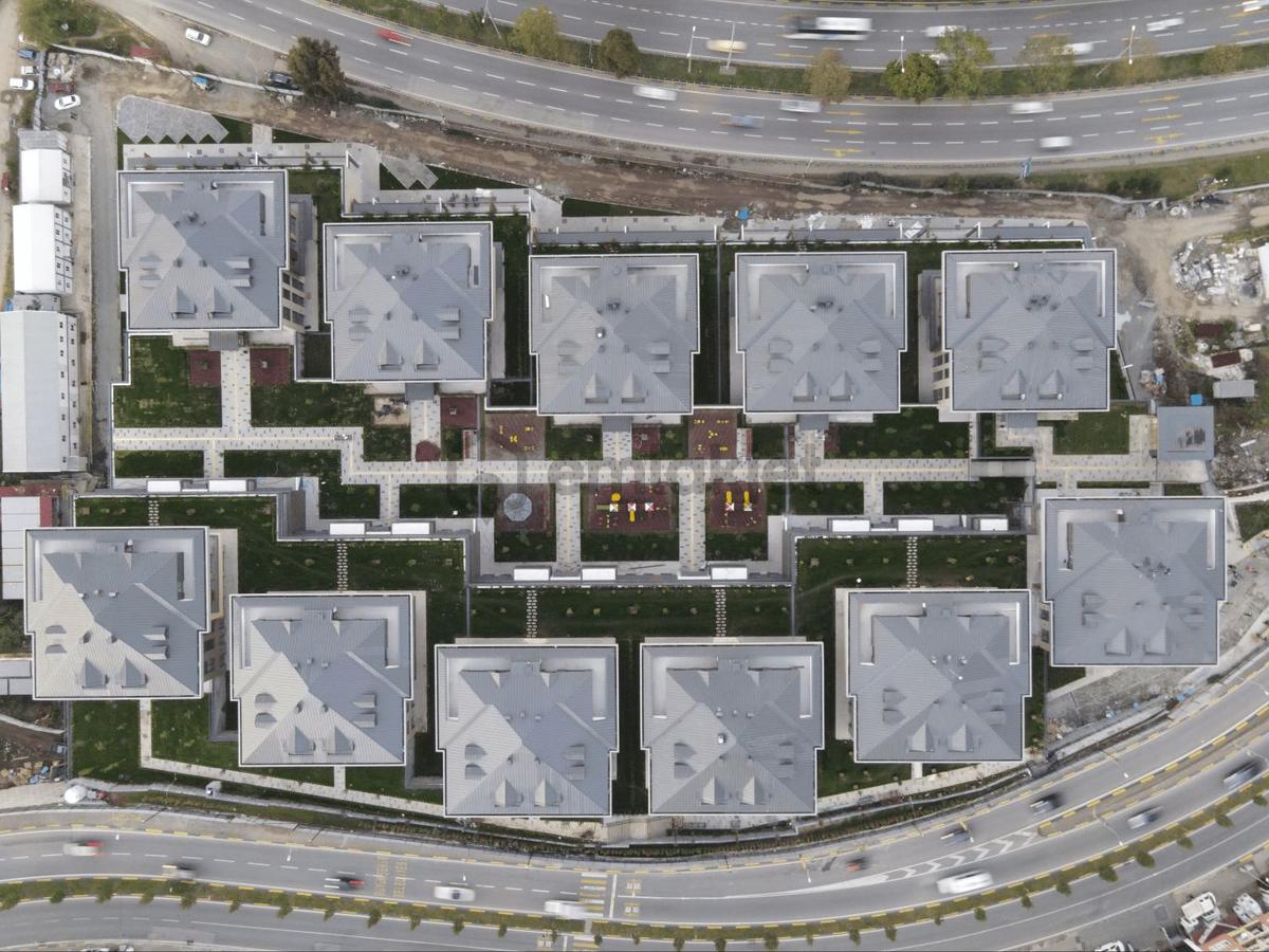 Çömlekçi Toki'de Ön Blok Ön Cephe Full Manzaralı Satılık Daire - 35