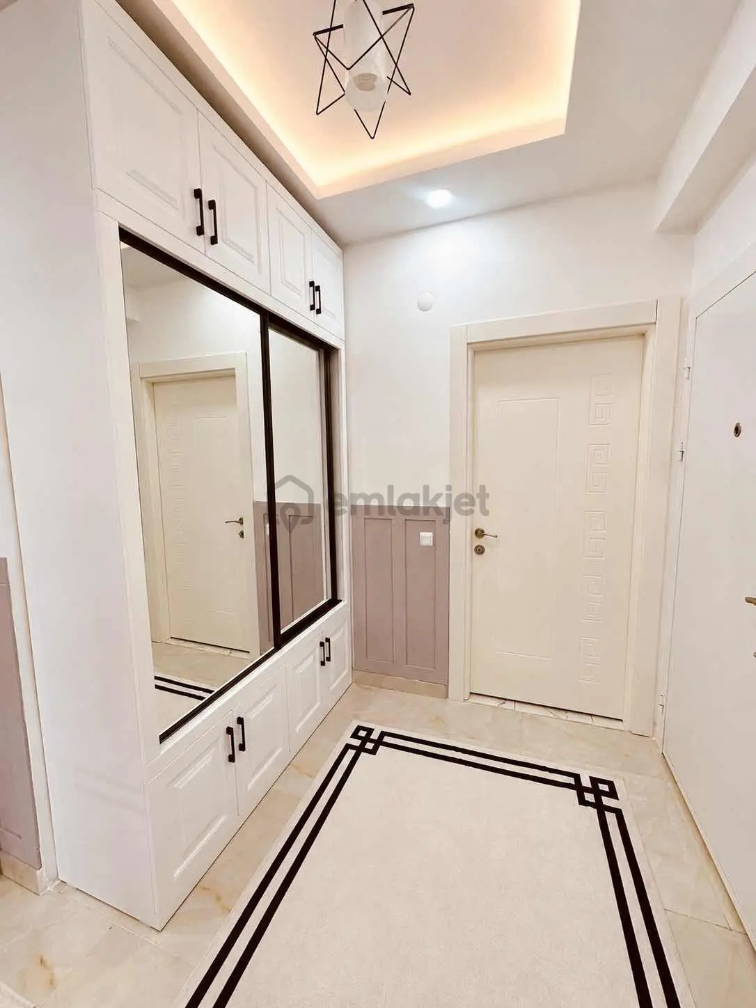 Niğde Merkez Ebrar Sitesinde Satılık 3+1 Daire - 22