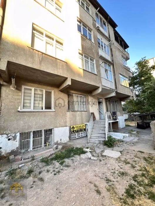 Özcan Ata'dan Fevziçakmak Mah.3+1 Dıştan Dirişli Bodrum Daire - 2