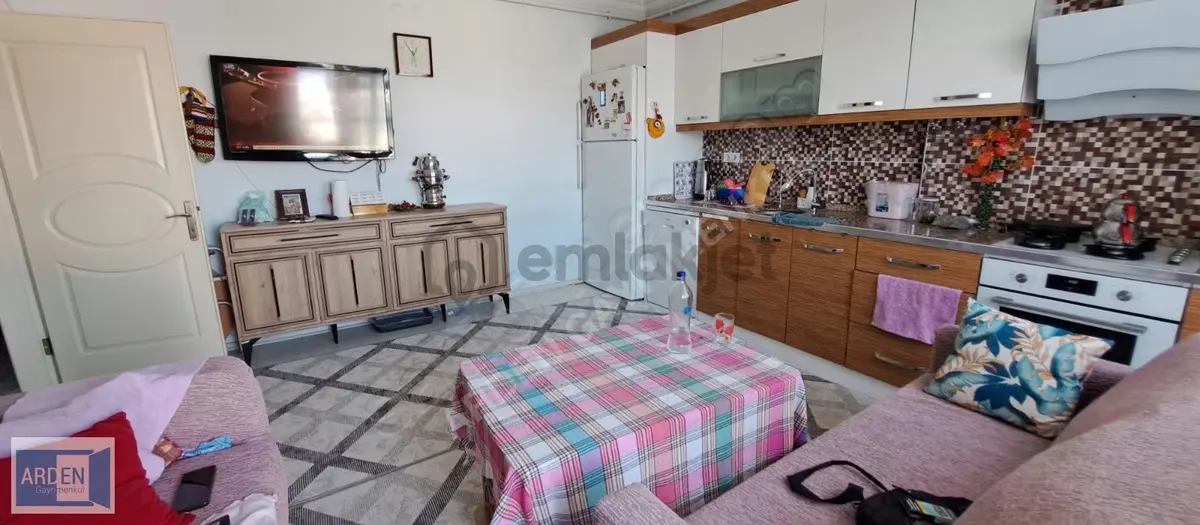 Seferihisar Merkezde Satılık 2+1 Daire - 4