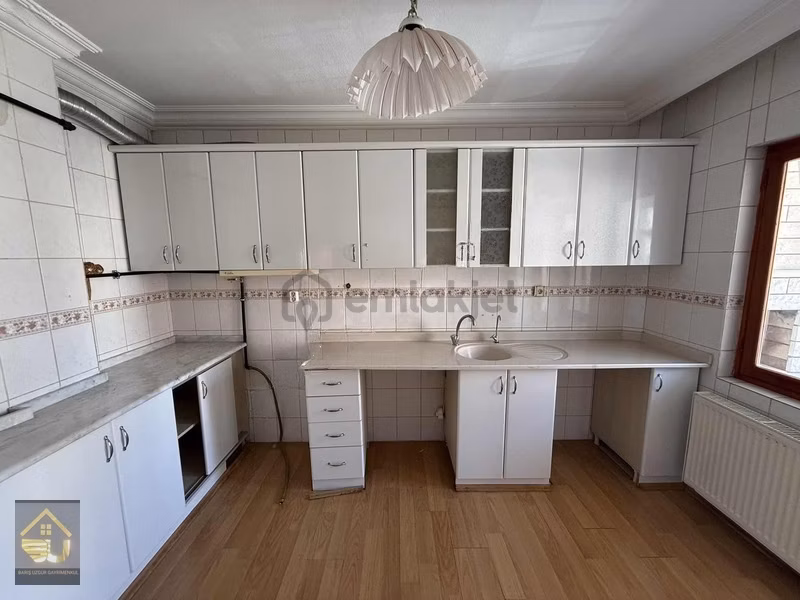 Kırkkonaklar'da 3+1 Kiralık Daire - 10