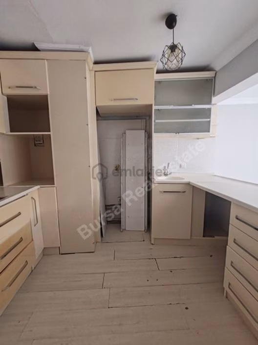 Maksem Caddesinde Dağ & Şehir Manzaralı 2+1 Kiralık Daire - 13