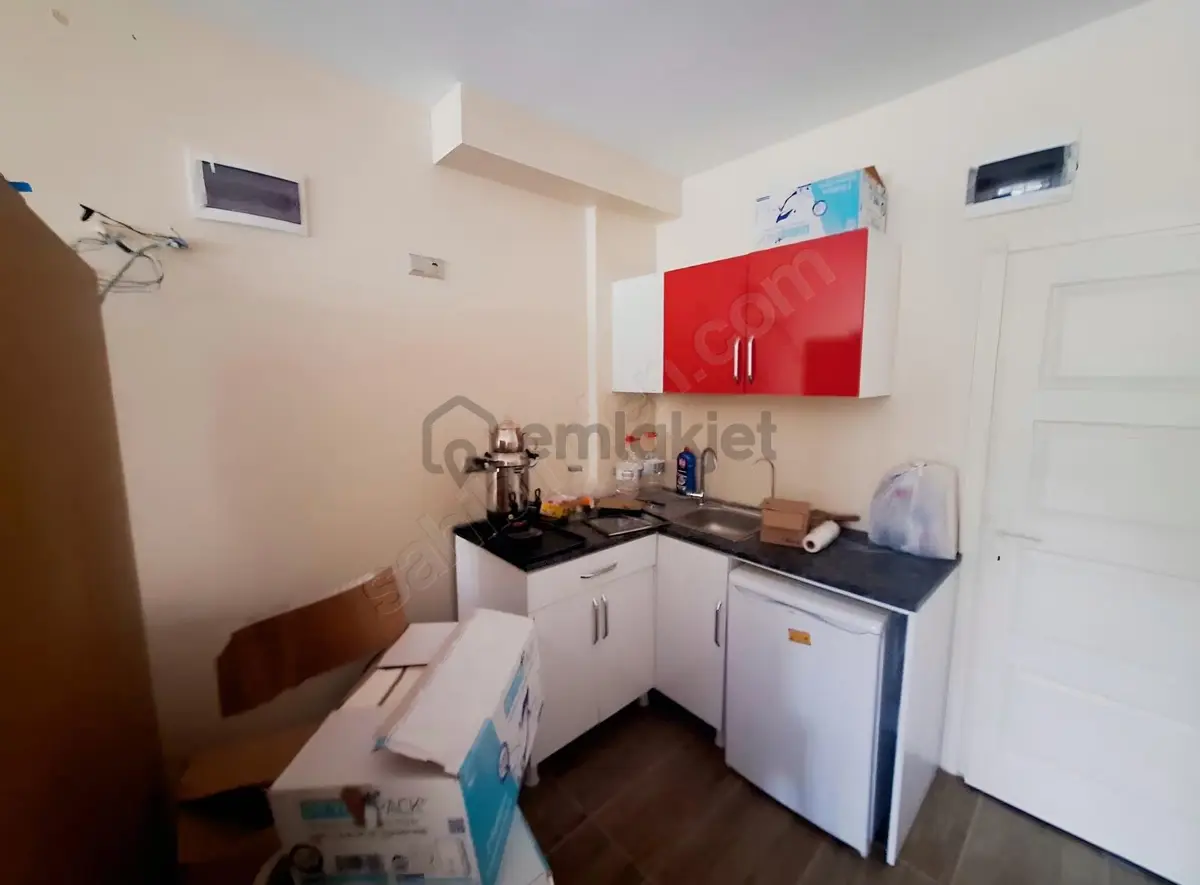 Köşebaşı Mükemmel Lokasyon - 6