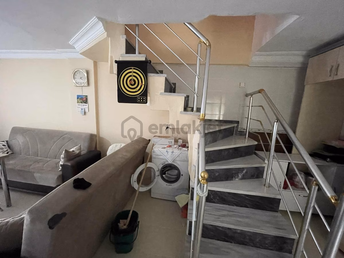 #mega Yapı# Merkezi Konumda Köşe Başı Fırsat Triplex - 27