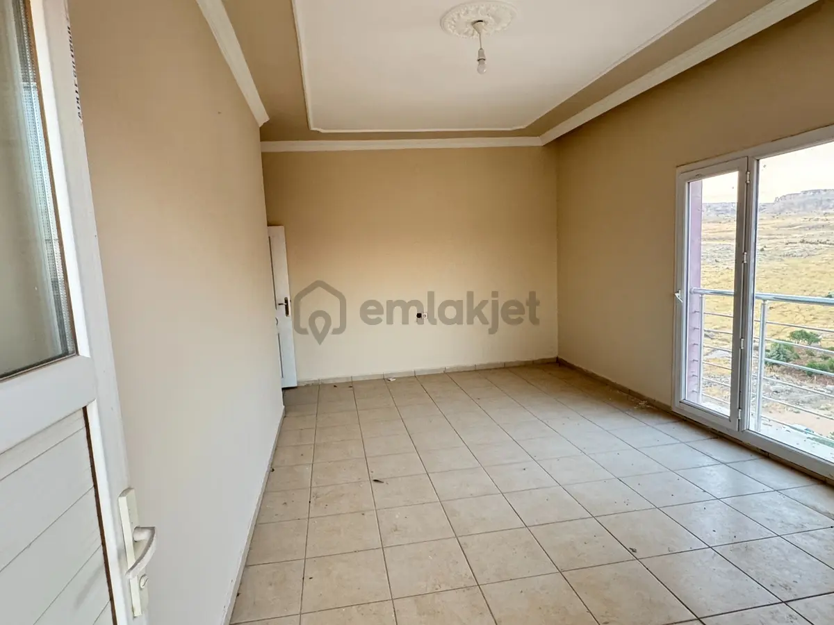 Diyarbakır Yolunda Kiralık 3+1 Geniş Daire - 8