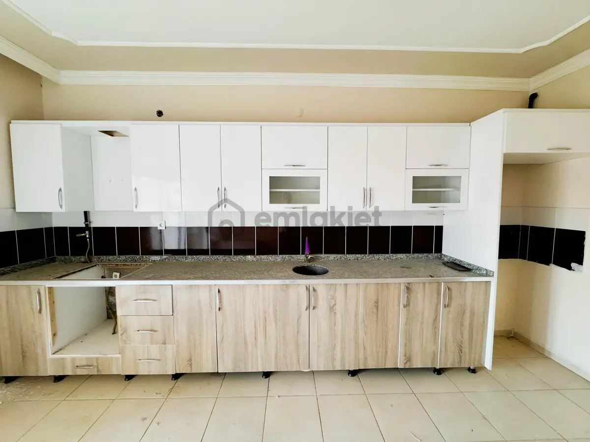 Diyarbakır Yolunda Kiralık 3+1 Geniş Daire - 13