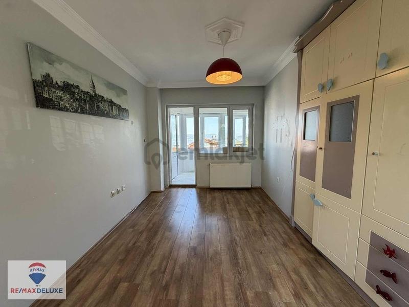 Başiskelede Site İçerisinde Deniz Manzaralı 5+1 Tripleks Villa - 27