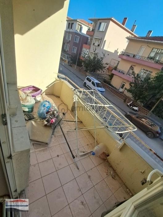 Cevatpaşa'da Ara Kat, Kapalı Mutfak, Çift Wc, Çift Balkonlu 2+1 - 23