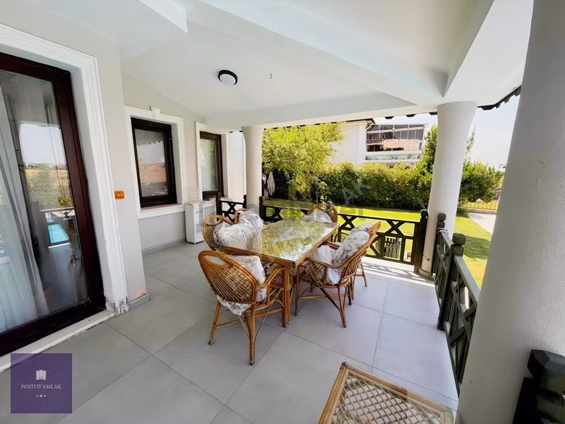Havuzlu Kiralık Villa - 15