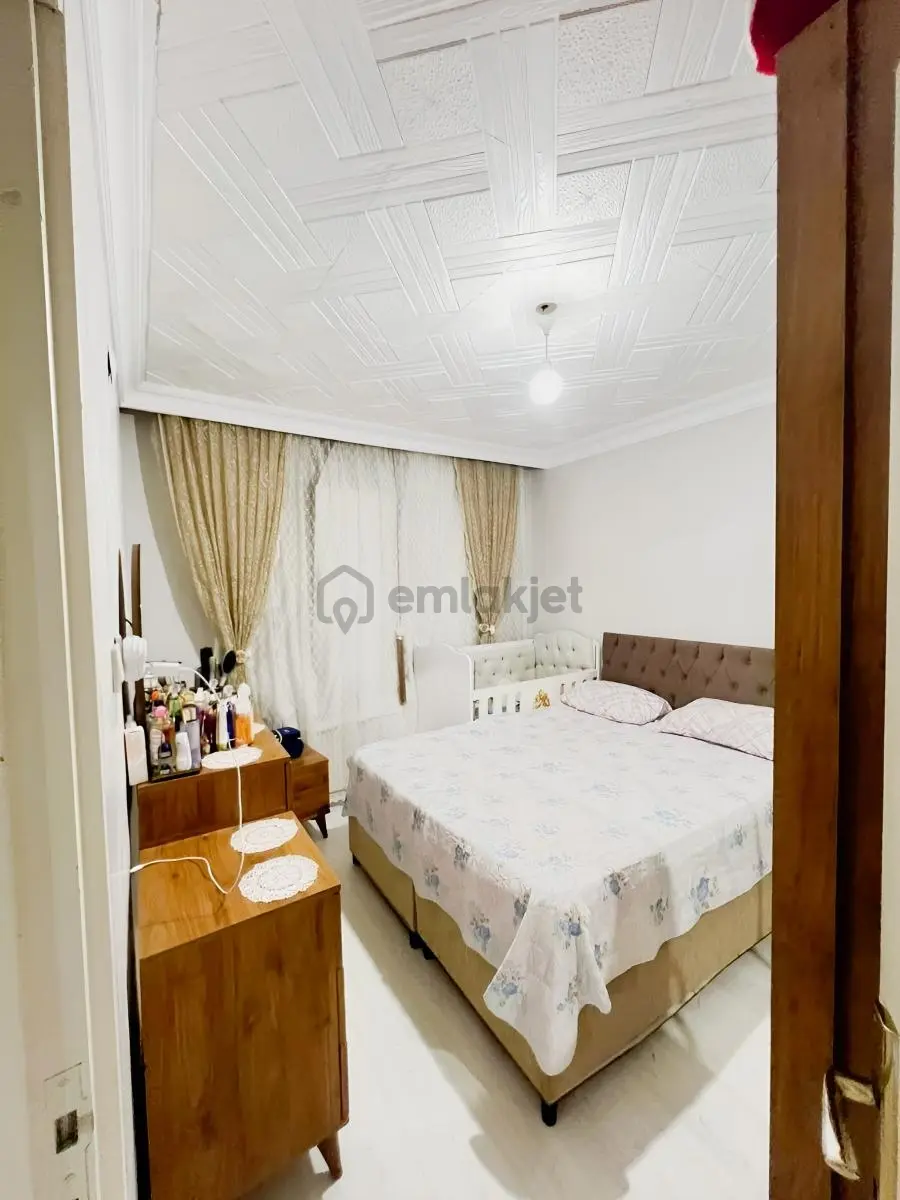 Bagcilar Cinar Mahallesinde Satılık 2+1 Daire - 4