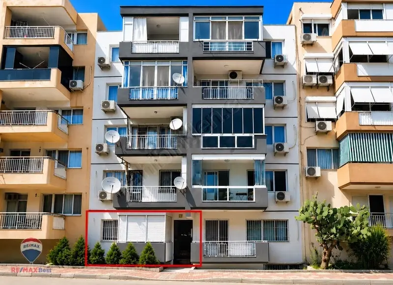 53 Karşıyaka Dedebaşı Satılık 1+1 Daire