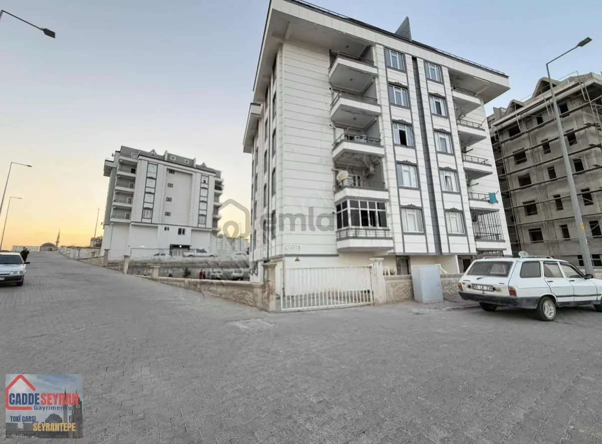 Cadde Seyrandan Kiralık 2+1 Ara Kat - 11