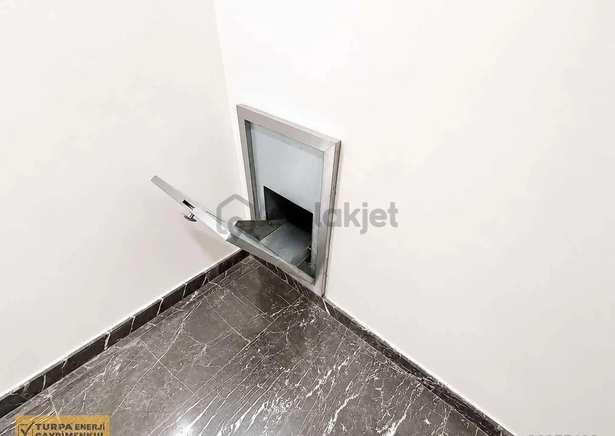 Karşıyaka Konaklarında Satılık 2+1 Daire - 4