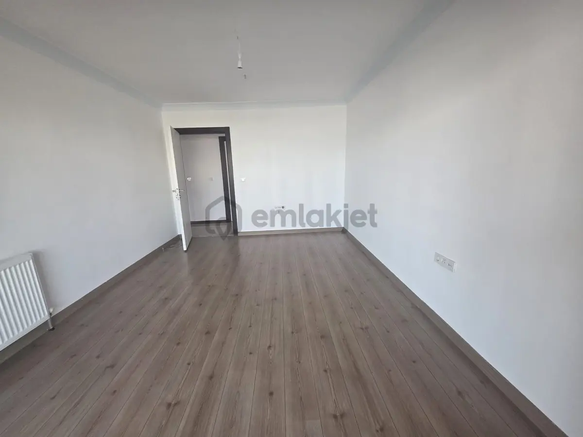 Bağlıca Merkezde Geniş Ferah Lüks Daire - 4