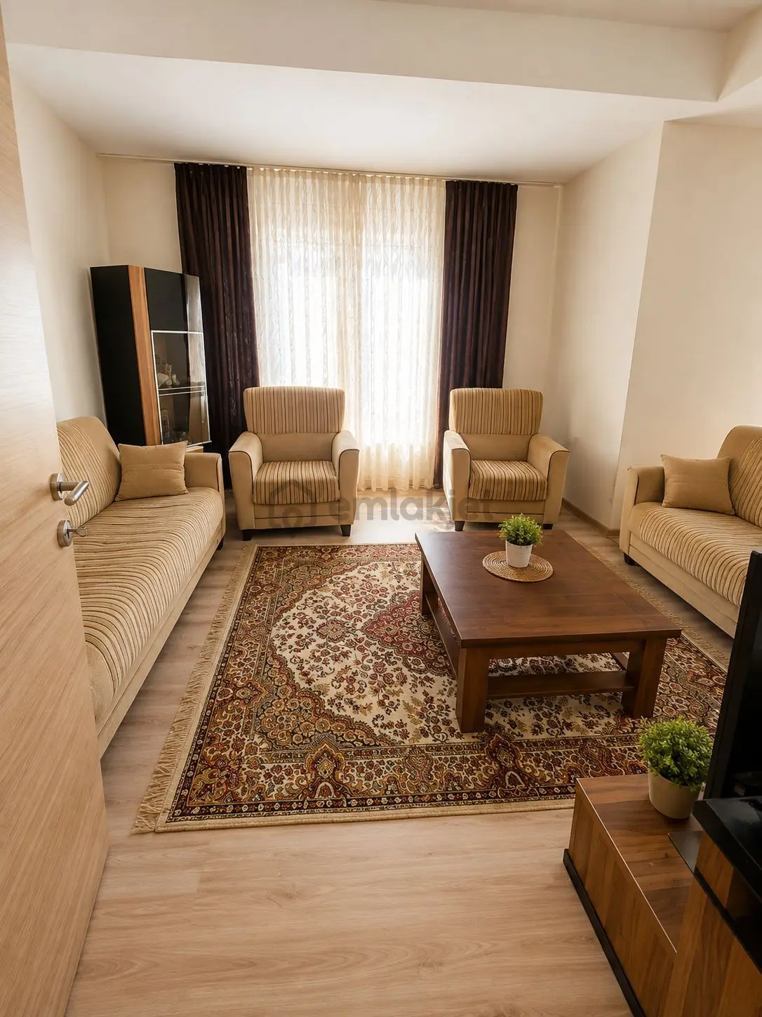 Çekmeköy M.sinan Mah Satılık 2+1 75m² Ara Kat Daire - 4