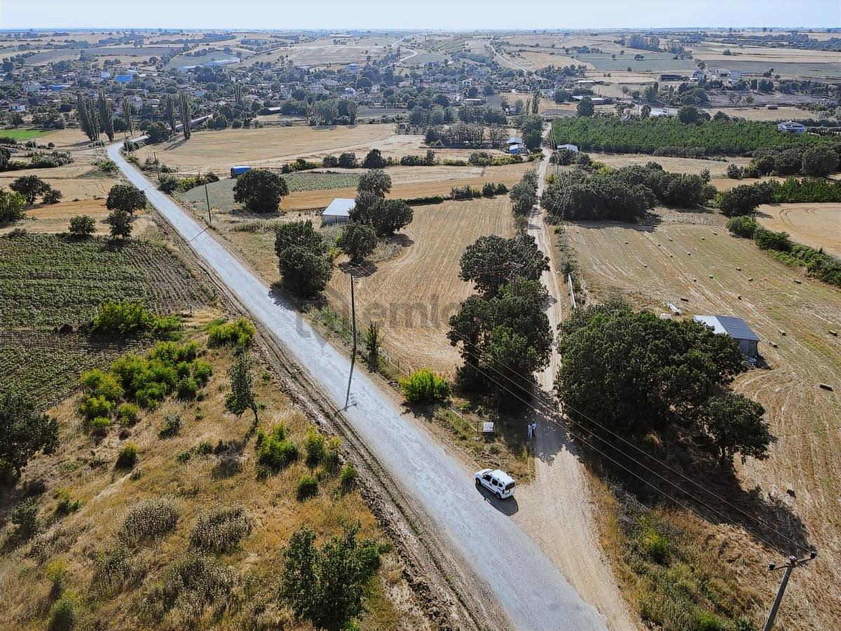 Pınarhisar Osmancık Satılık Tek Tapu Tarla 5729 M² - 6