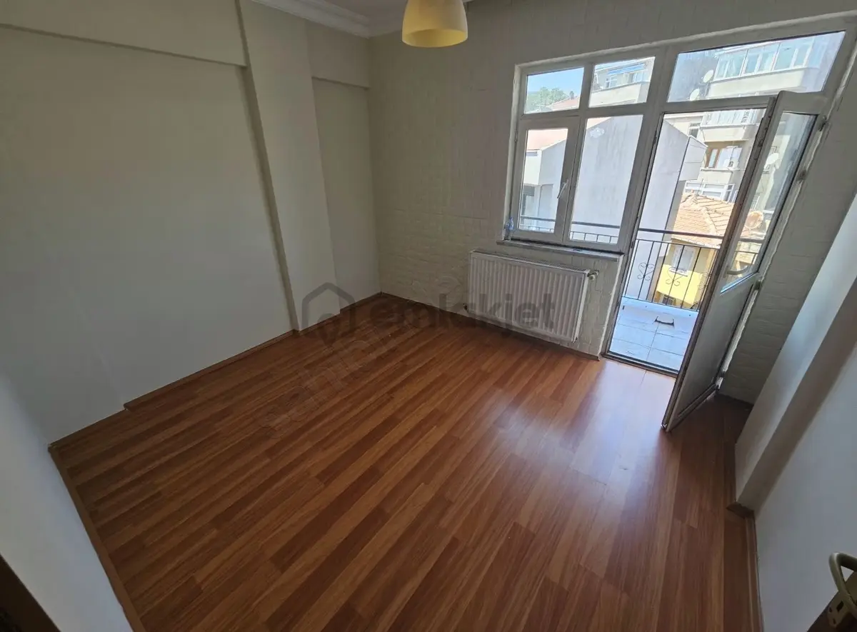 Üsküdar Merkez'de Satılık 2+1 Daire, 85m² Net, Balkonlu - 14