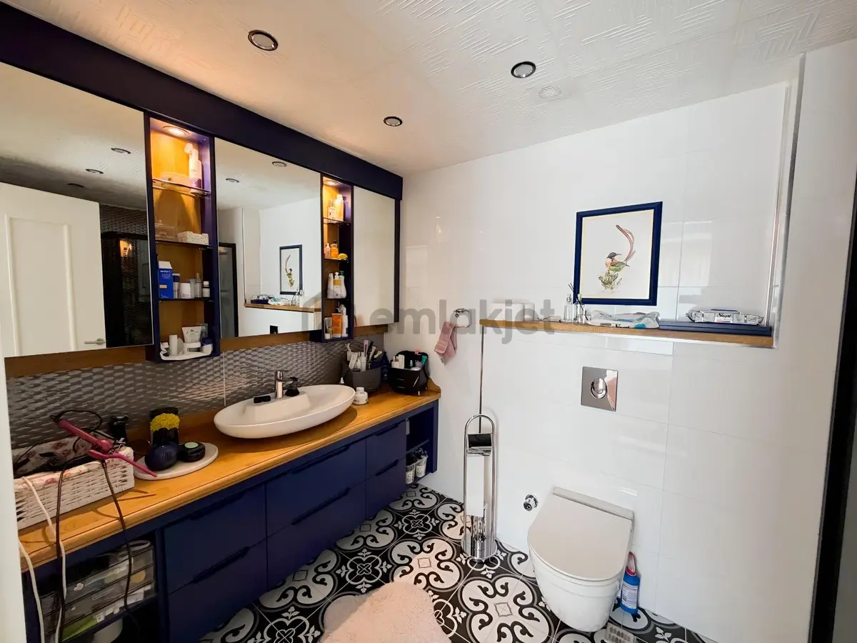 Sky Towersta Özel Tasarım | Komple Tadilatlı 4+1 | 260 M² - 24