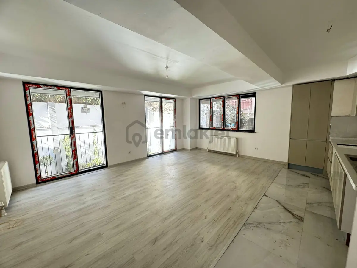 Moda Sahilde 2024 Yapımı Jeneratörlü Giriş Kat 80m2 Kiralık 2+1 - 5