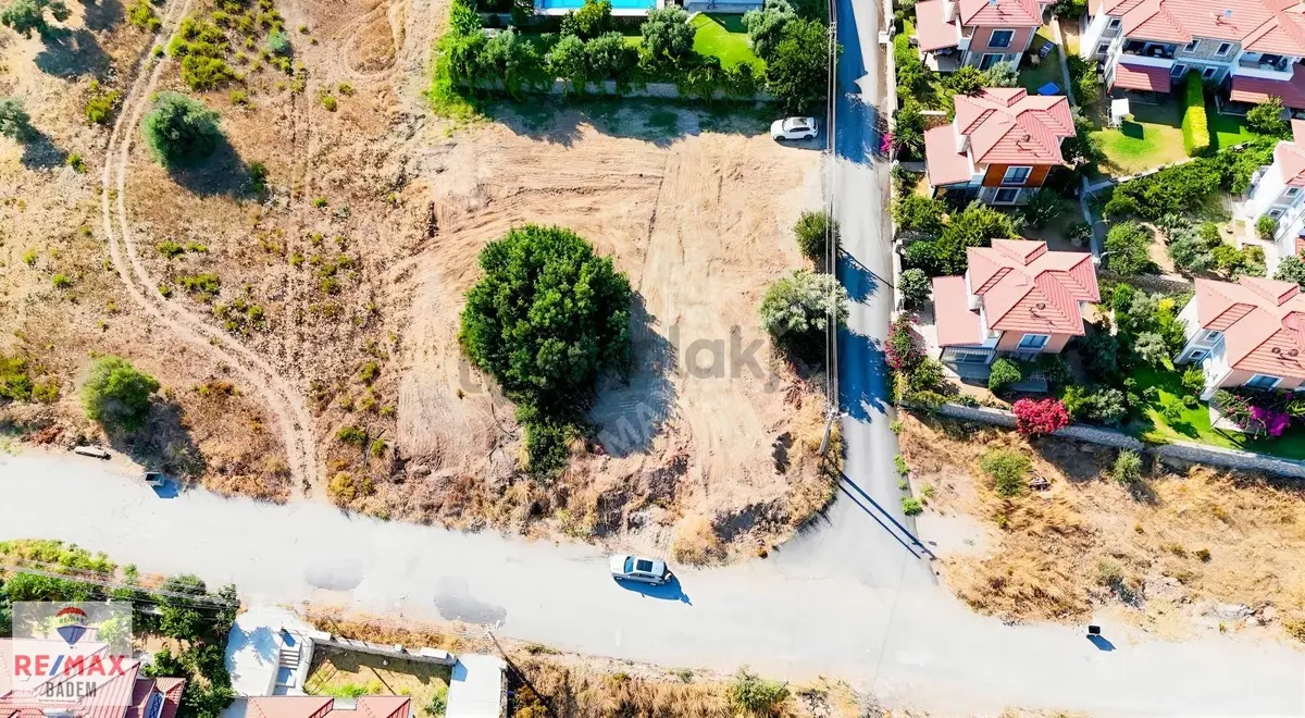 Datça İskele Mahallesi'nde Deniz Manzaralı Köşe Parsel - 14