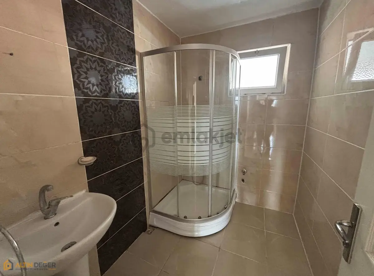 Merkezi Konumda 3+1 Teraslı Daire - 9
