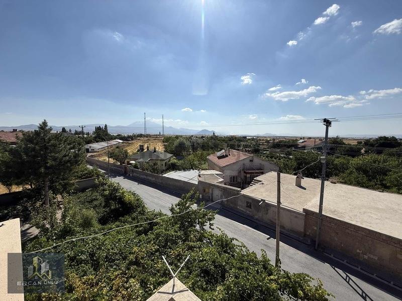 Gesi Gürpınar'da Cadde Üzeri 548 M² Arsa İçerisinde Müstakil Ev - 18