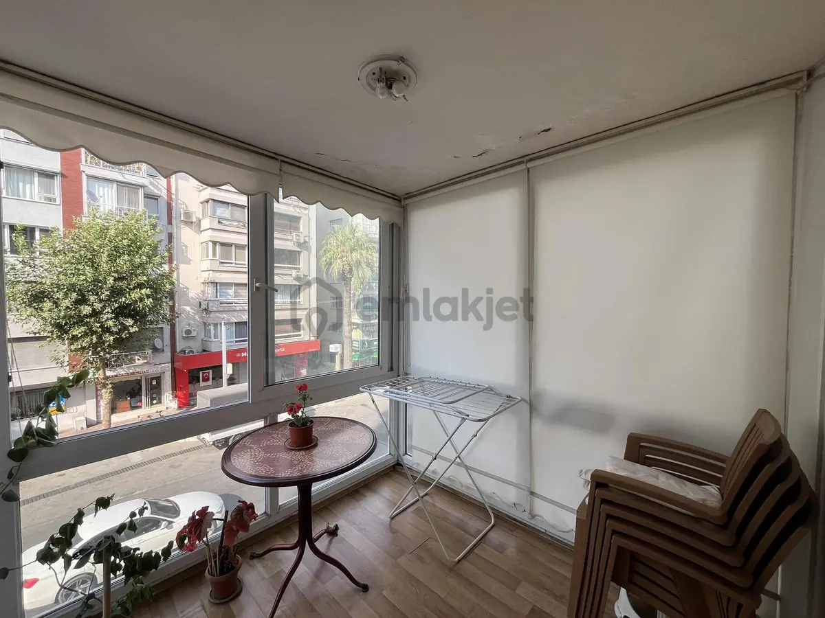 Mithatpaşa Caddesinde 3+1 Arakat 140m2 Bakımlı Daire - 9