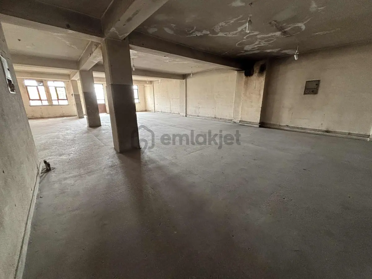 Eksen'den Sitelede 250 M2 Kiralık Dükkan - 28