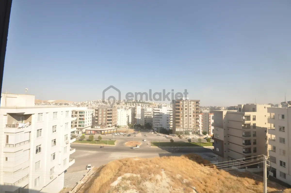 Batıkent'de Lüks 2+1 Daire - 23
