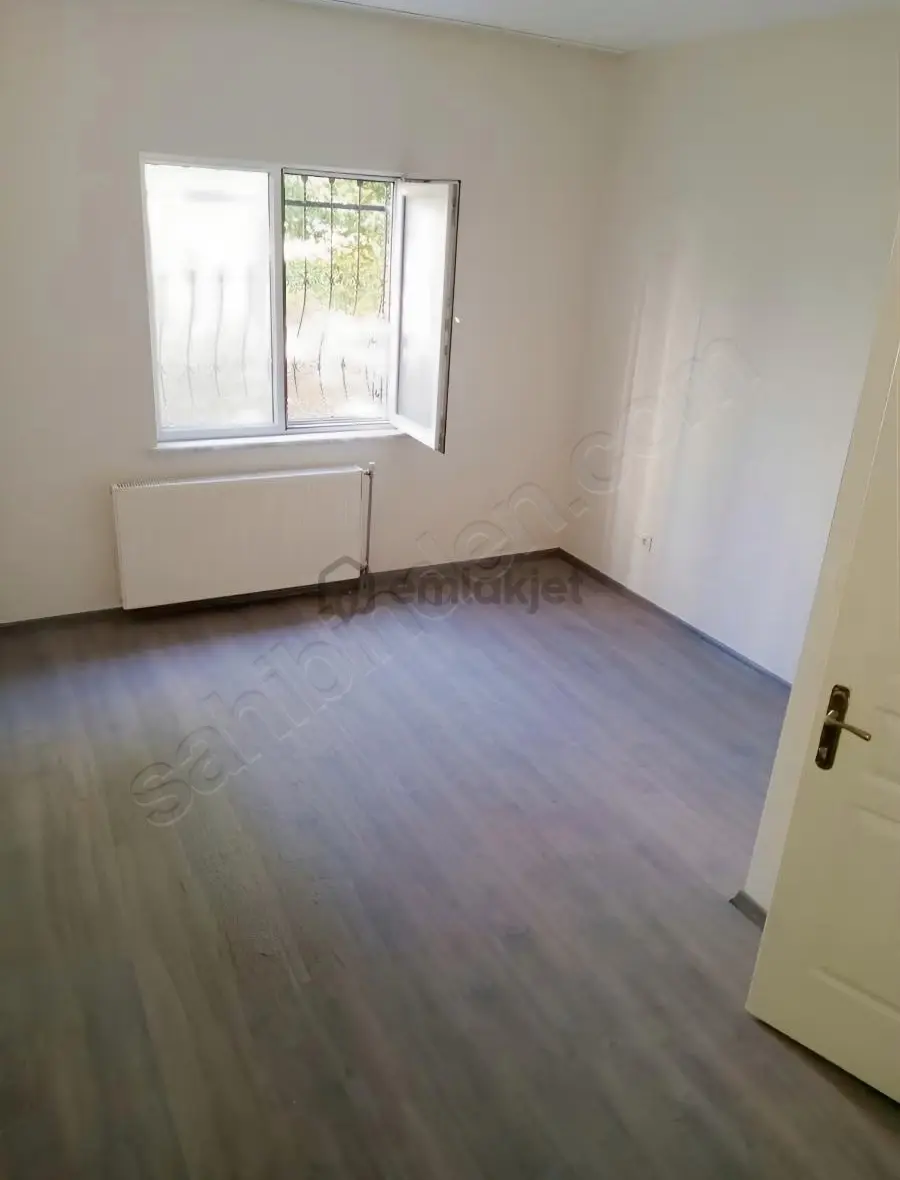 Esem Emlaktan Defne 1 Sıtesınde Tadilatlı Giriş Daire Temiz Boş. - 6