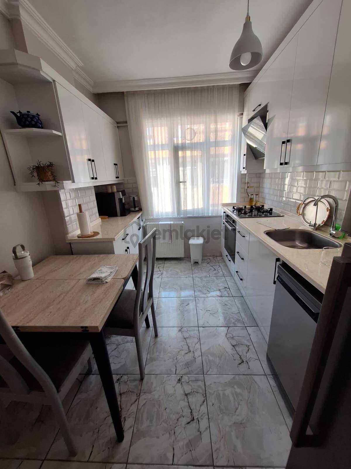 Sahibinden Temiz Bakımlı Kiralık Aile Apartmanı 2+1 - 7