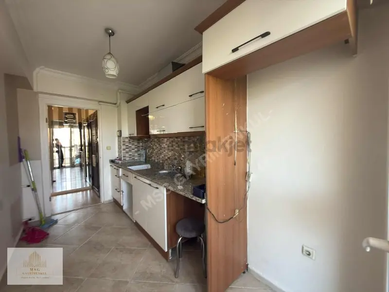 Msg'den Eşrefpaşa Cadde Paraleli Yeni Bina Otoparklı 3+1 Daire - 8