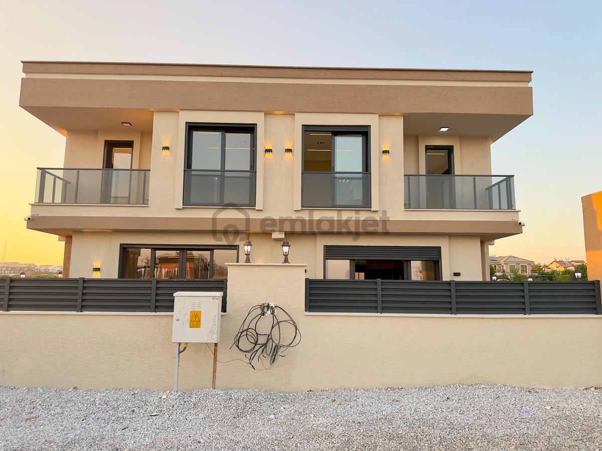 Didim Efelerde Satılık 3+1 Otoparklı-havuzlu Villa - 7