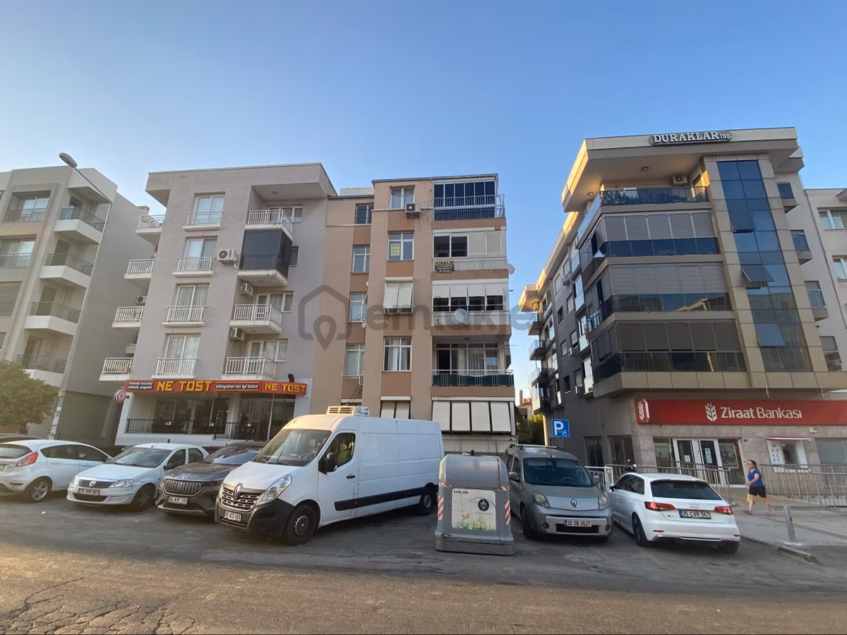 İzmir Karabağlar Da Hastane Karşısı Kiralık Daire
