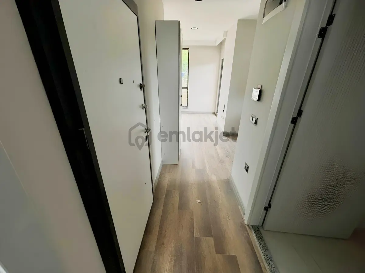 Tramvaya 350 Mt Satılık 1+1 - 11