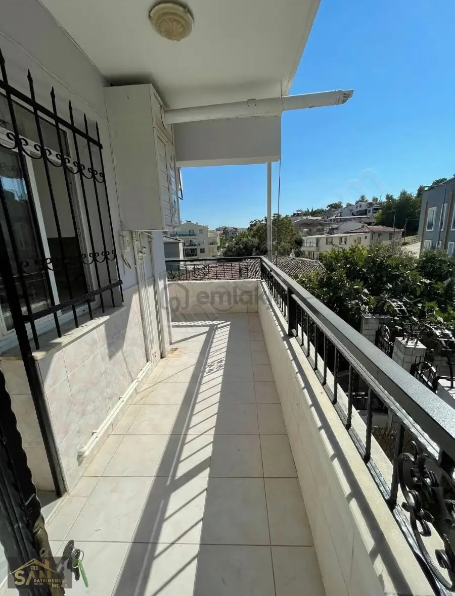 Urla Merkezde Kiralık 3+1 Daire - 9